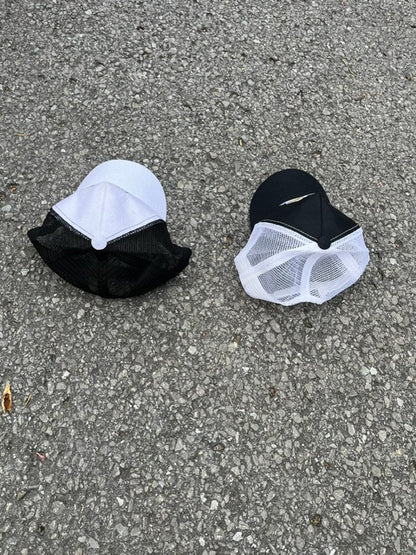 Fishing hat black or white