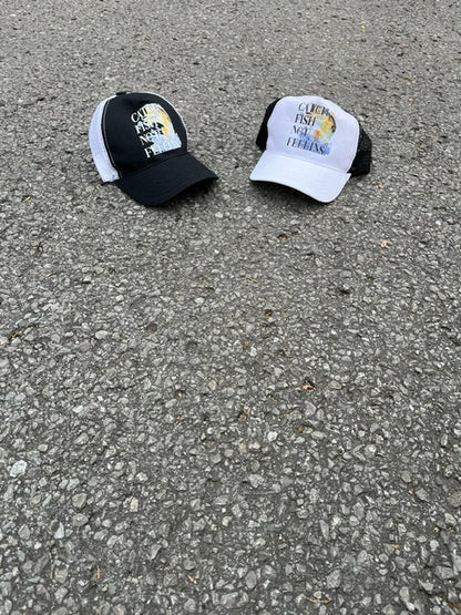 Fishing hat black or white